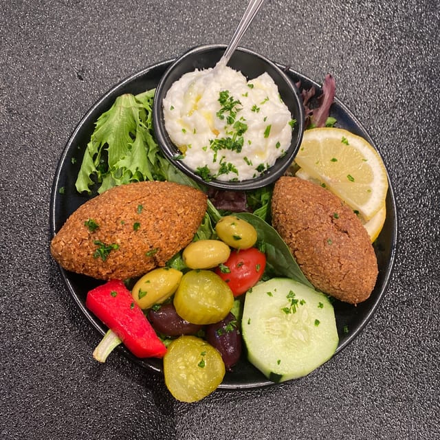29 Kibbie (2 pcs).