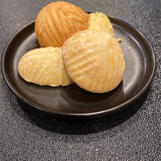 Mamul Date Cookies.